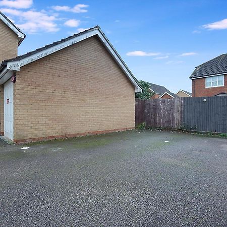 Comfortable Stylish Townhouse In Ashford Sleeps 5 Netflix 2 Parking Spaces Perfect For Contractors And Families Bagian luar foto